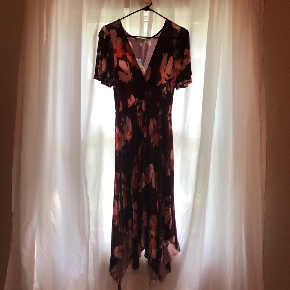 Altair’s state maroon floral dress